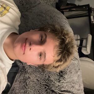 Meet your Posher, Johnathan